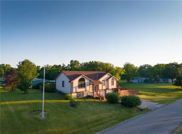 220 E 7th Street, Pomona, KS 66076