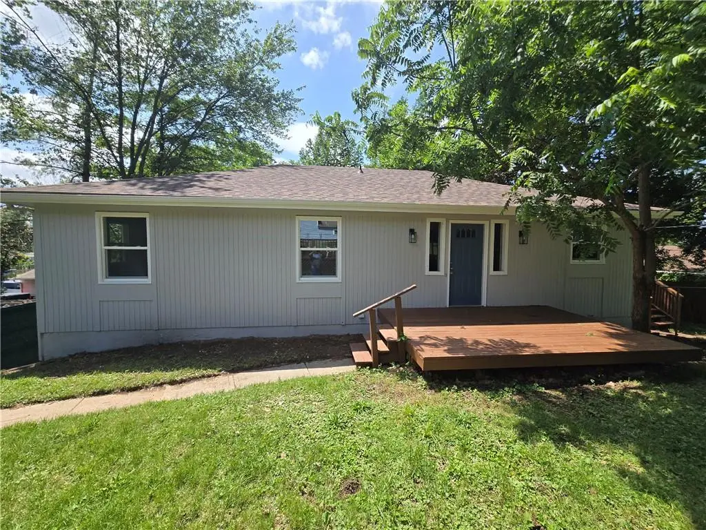 2028 NW 49th Terrace, Northmoor, MO 64151 - #1