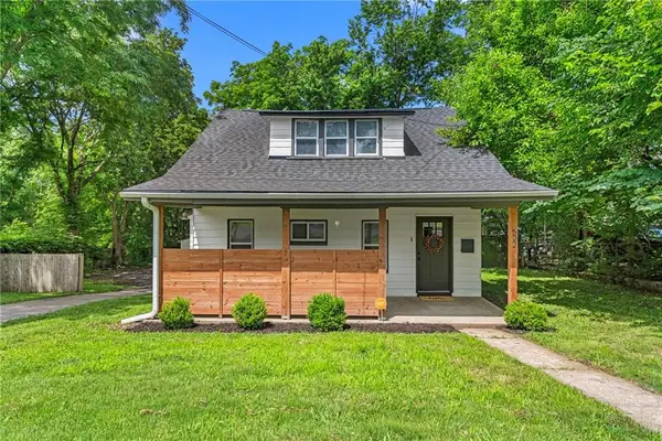 522 S Cedar Avenue, Independence, MO 64053