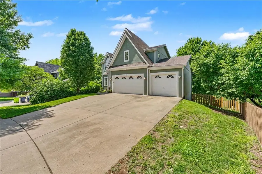 905 Ash Drive, Smithville, MO 64089 - #3