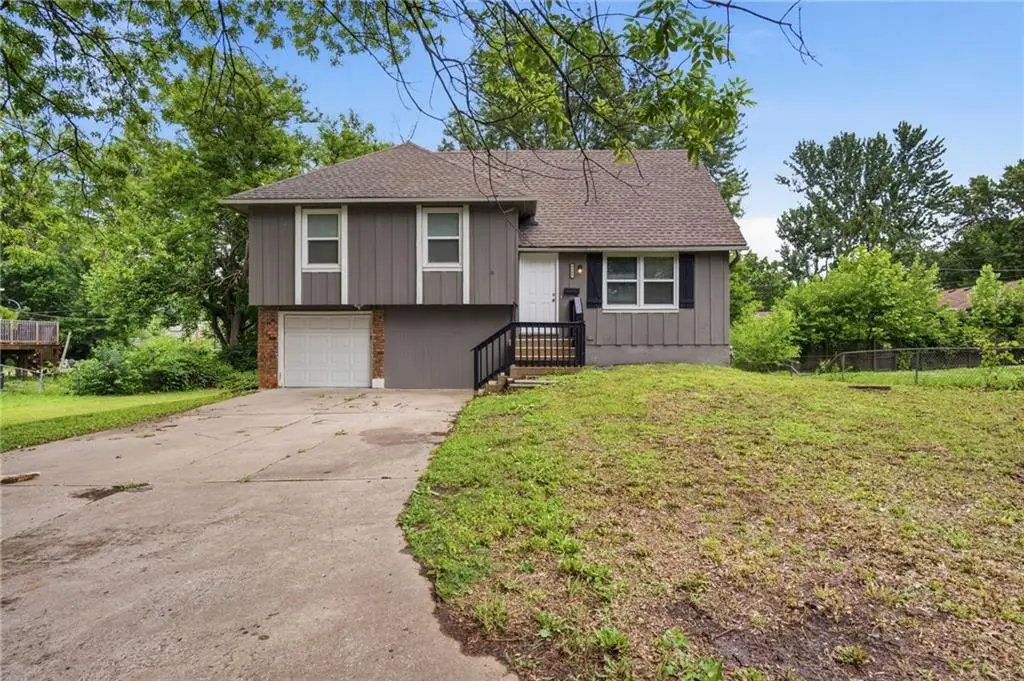 8909 Stark Avenue, Kansas City, MO 64138 - #1