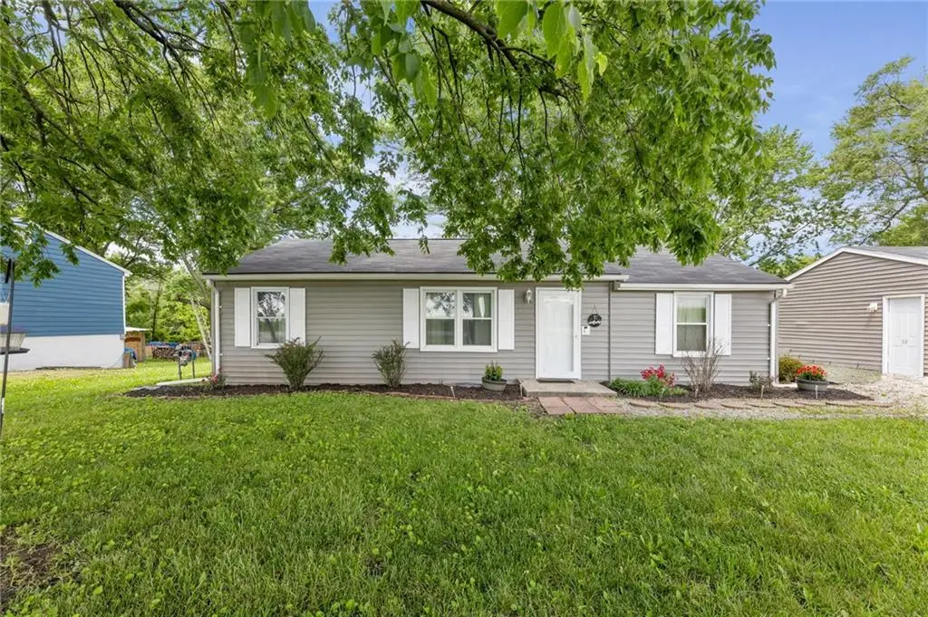 18710 S Mullen Drive, Belton, MO 64012 - #1