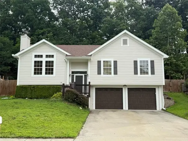 7015 N Jarboe Street, Kansas City, MO 64118