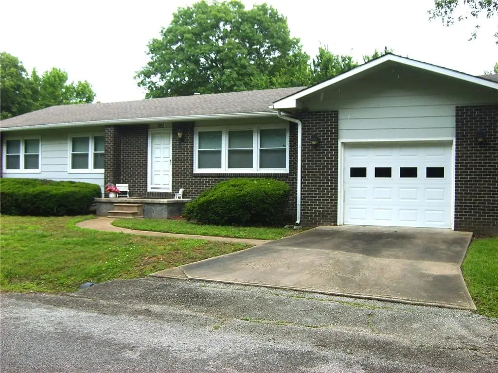 301 S 3rd Street, Arma, KS 66712 - #1