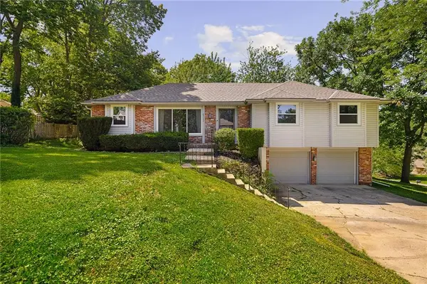 6722 N Mokane Street, Kansas City, MO 64151