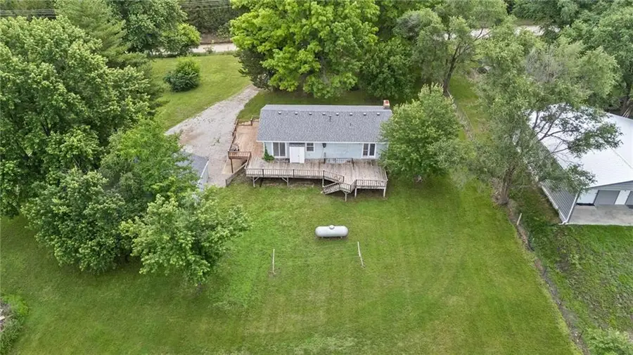 20875 251st Street, Tonganoxie, KS 66086 - #3