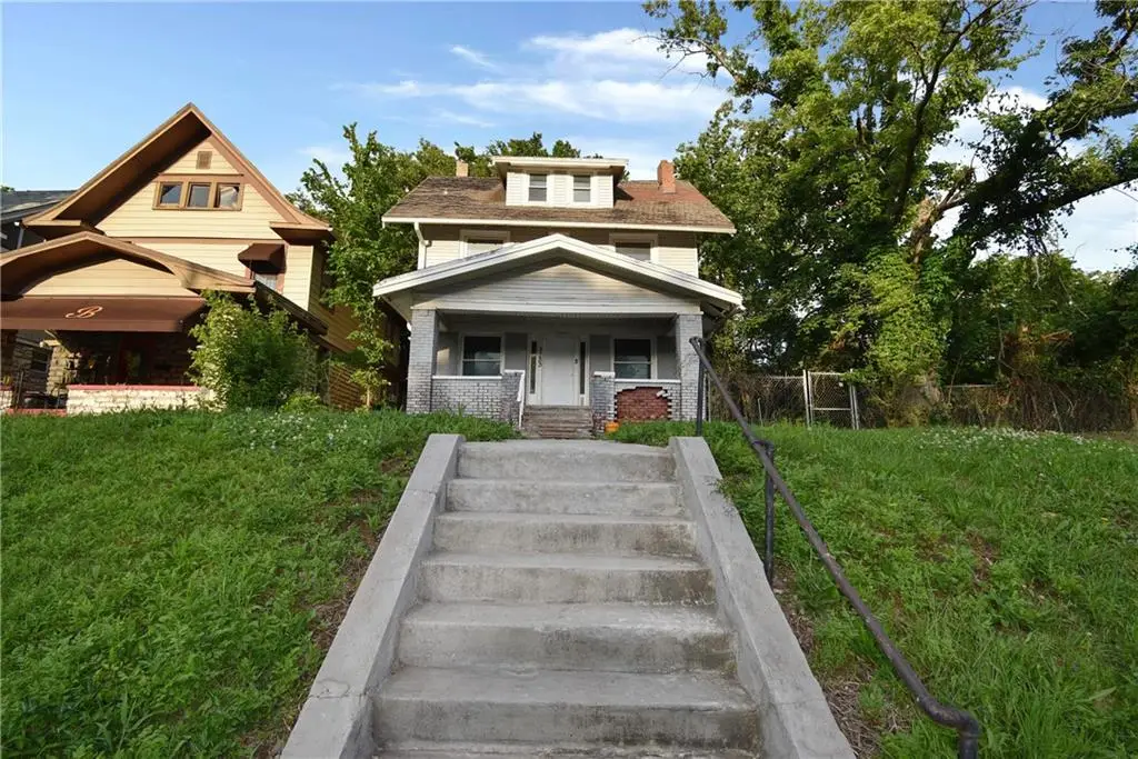 3733 Prospect Avenue, Kansas City, MO 64128 - #1