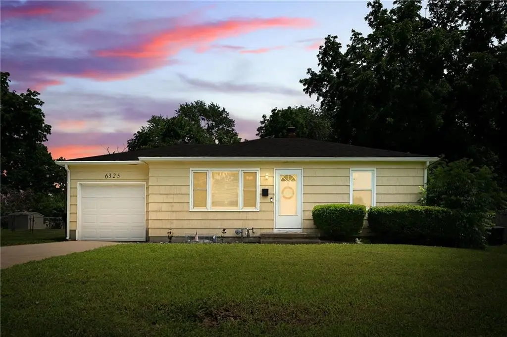 6325 Kentucky Avenue, Raytown, MO 64133 - #1