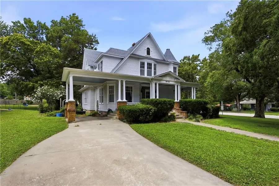 103 S 8th Street, Fredonia, KS 66736 - #3