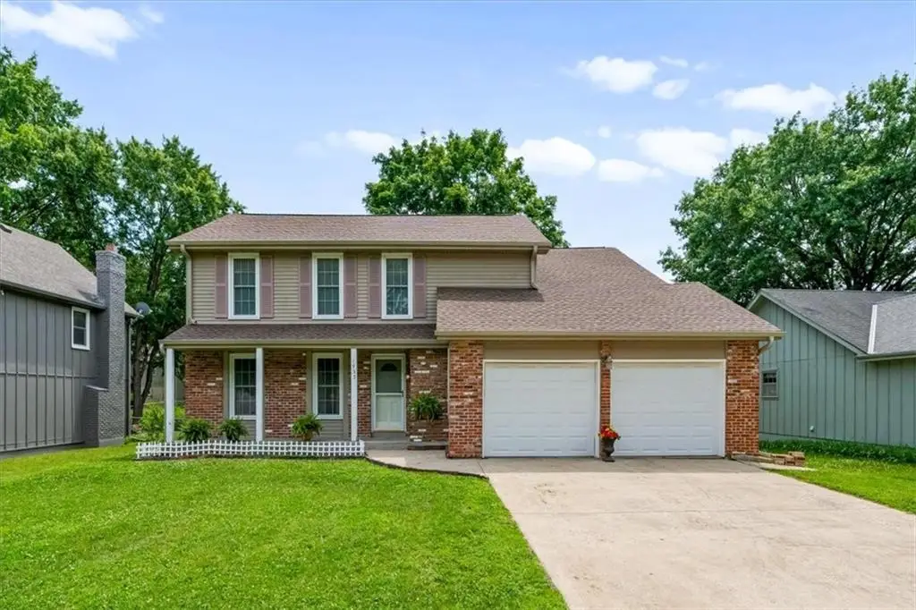 1955 E Sunvale Drive, Olathe, KS 66062 - #1