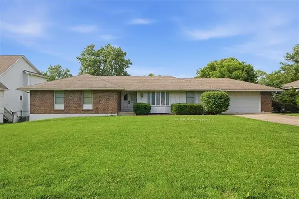 610 E 107th Terrace, Kansas City, MO 64131