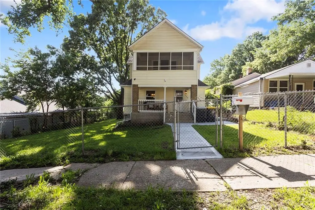 528 N White Avenue, Kansas City, MO 64123 - #1