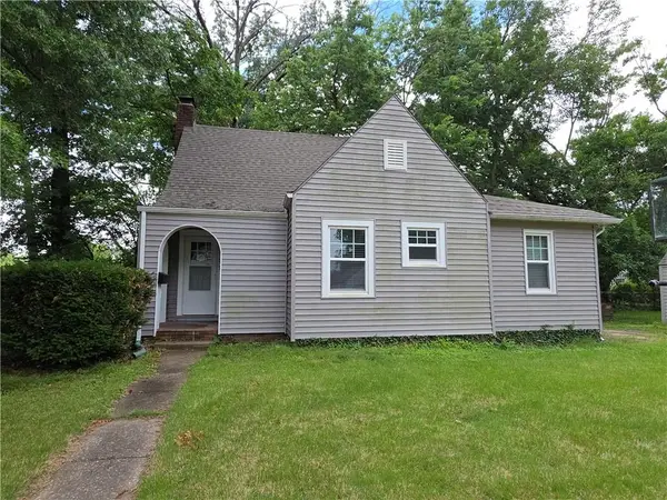 1101 SW Billard Avenue, Topeka, KS 66604