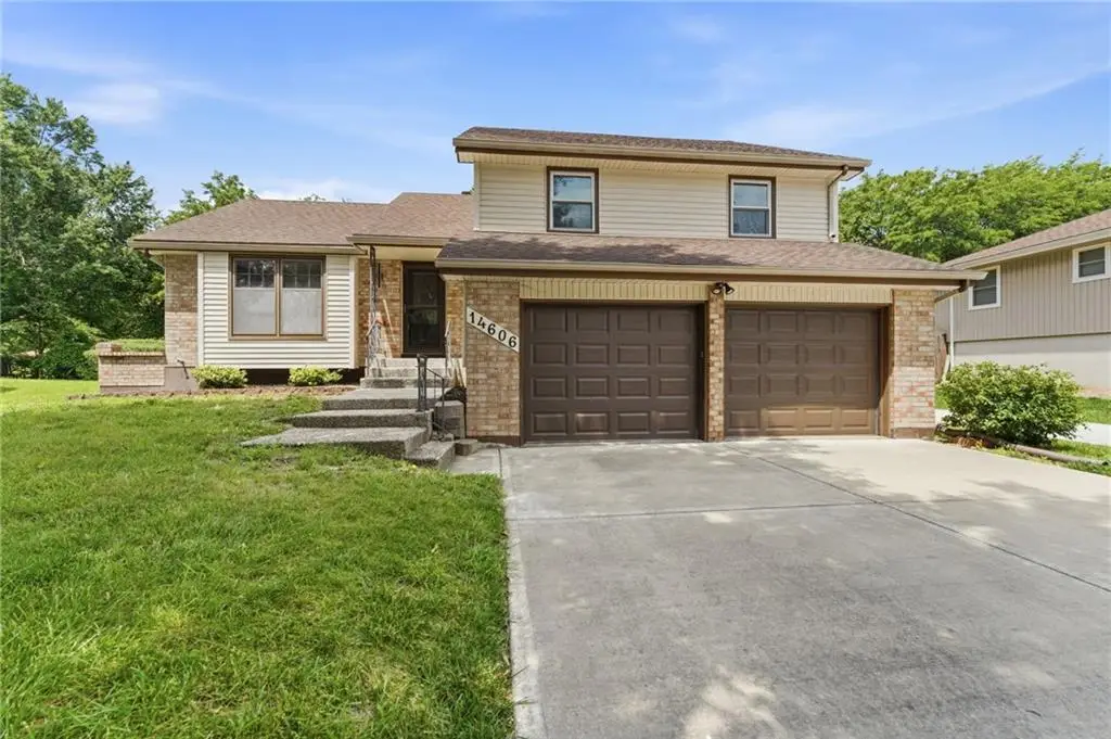 14606 Laquinta Drive, Grandview, MO 64030 - #1