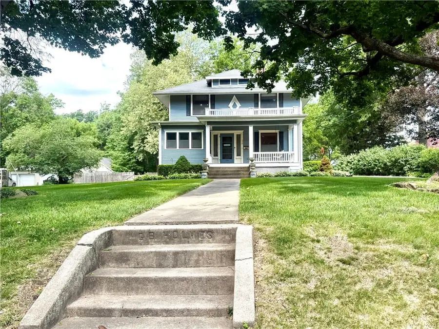 210 N Grand Avenue, Maryville, MO 64468 - #2