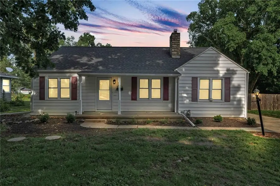 2212 SW Burnett Road, Topeka, KS 66614 - #3