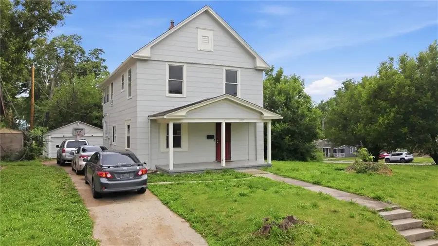 5107 E 26th Street, Kansas City, MO 64127 - #3