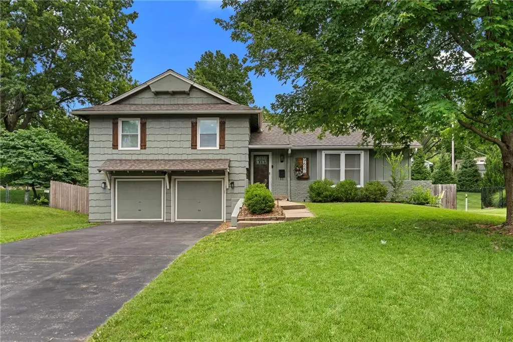 9627 Windsor Street, Overland Park, KS 66206 - #1