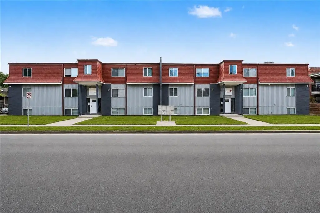 3240 Harrison Street, Kansas City, MO 64109 - #1
