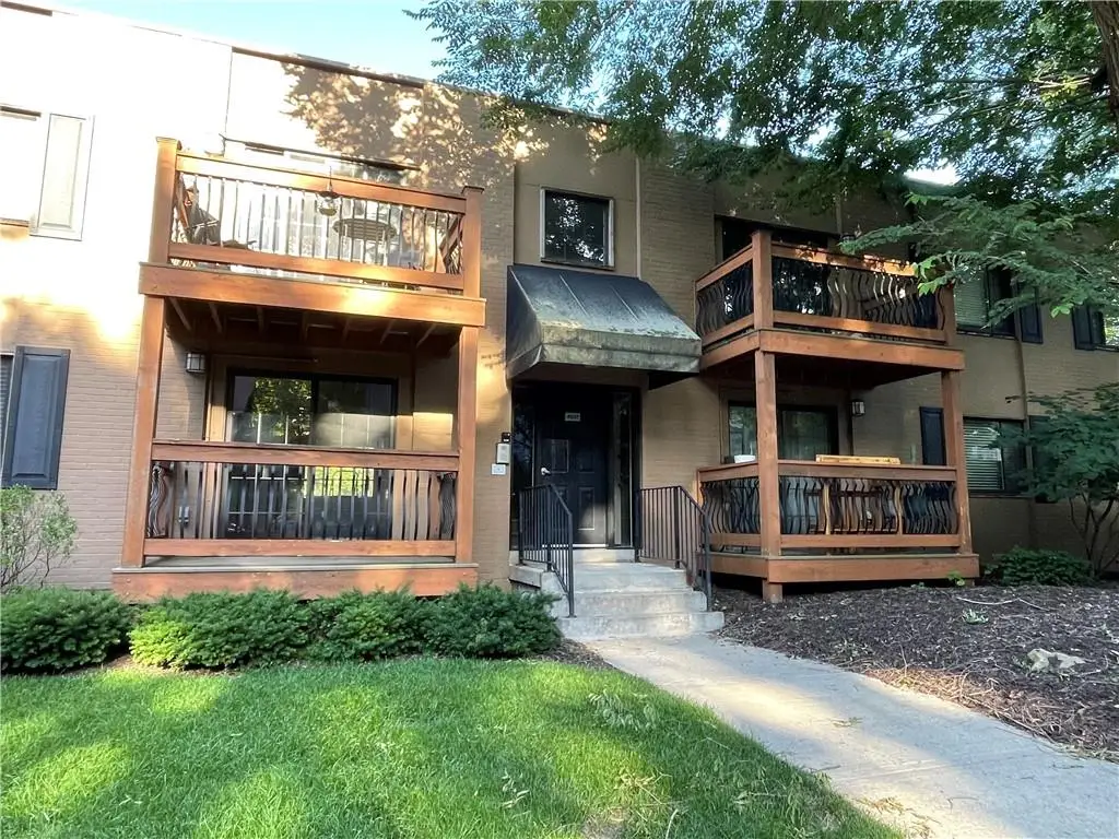 4537 Holly Street #Apt 2, Kansas City, MO 64111 - #1