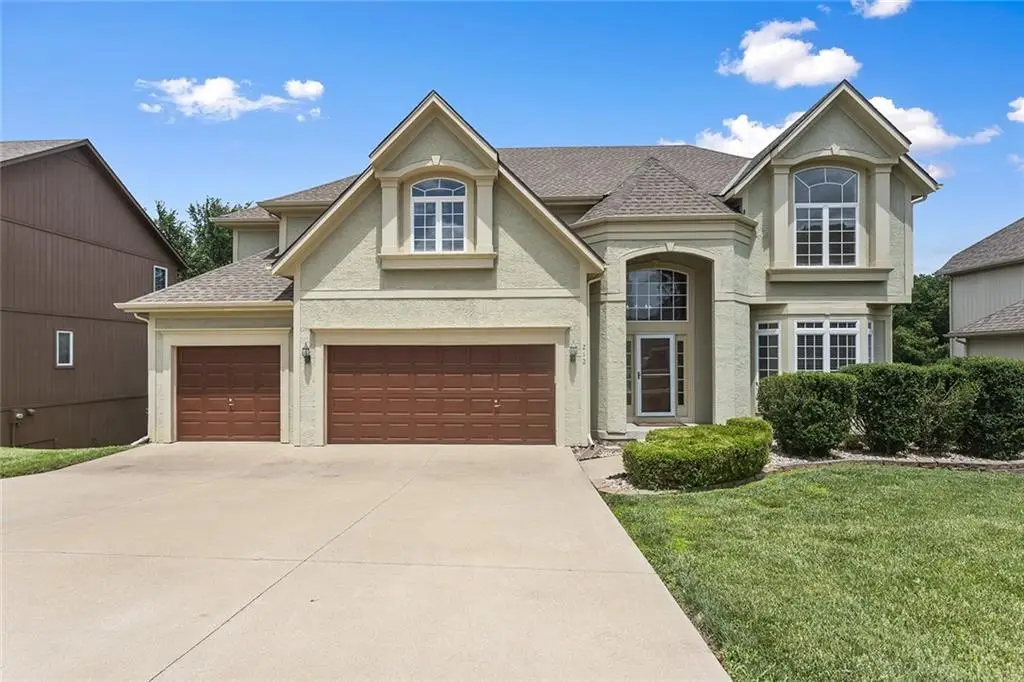 212 NE Hidden Ridge Lane, Lees Summit, MO 64064 - #1
