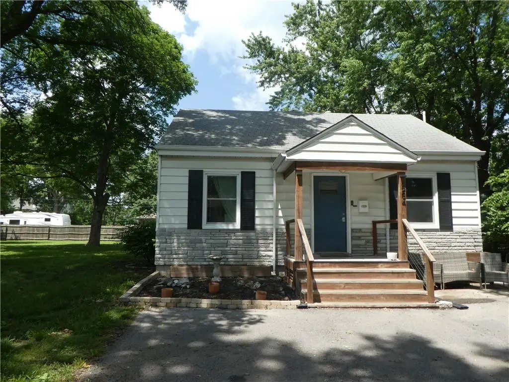 584 W Loula Street, Olathe, KS 66061 - #1