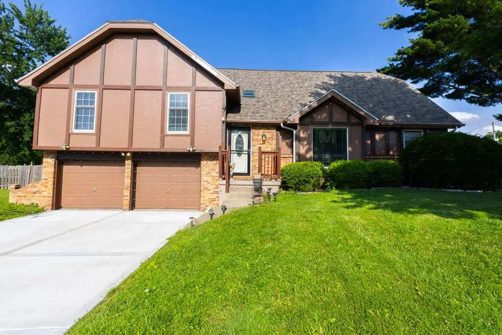 4127 N 123rd Terrace, Kansas City, KS 66109 - #1