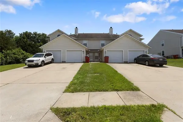 601 NE 1st Street, Oak Grove, MO 64075