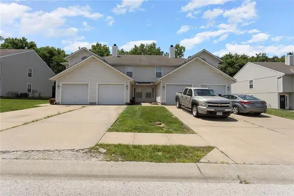 104 NE Dogwood Street, Oak Grove, MO 64075
