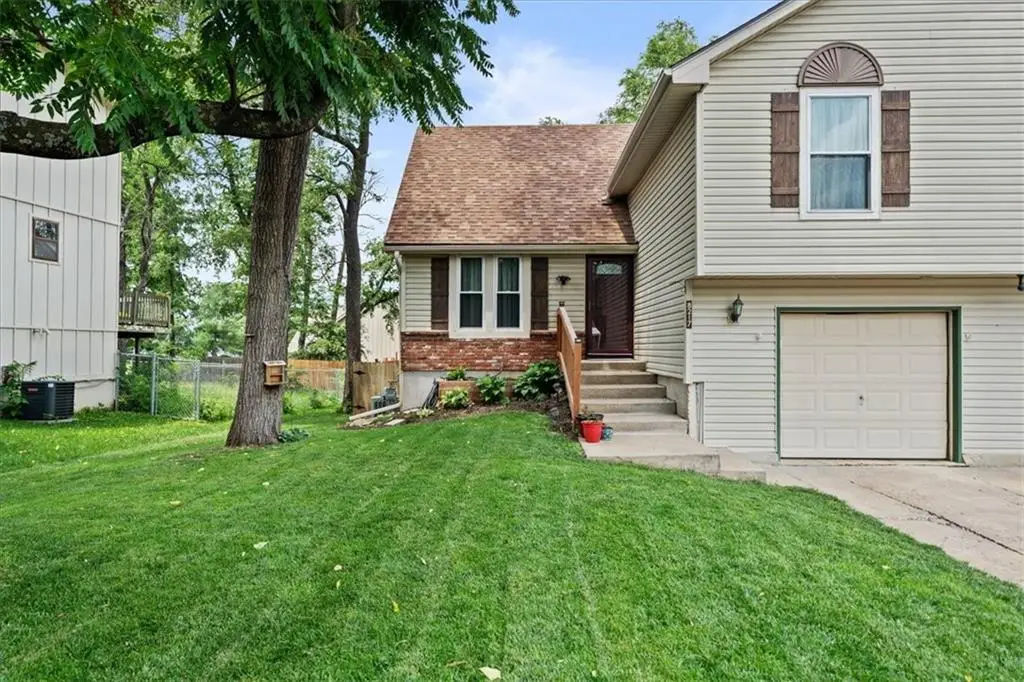 8217 Switzer Street, Overland Park, KS 66204 - #1