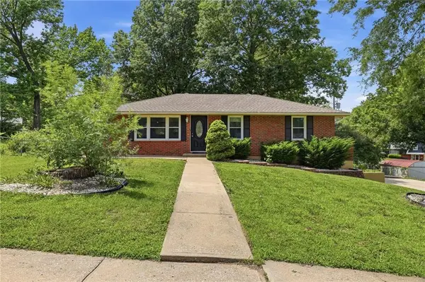 8506 Maple Avenue, Kansas City, MO 64138
