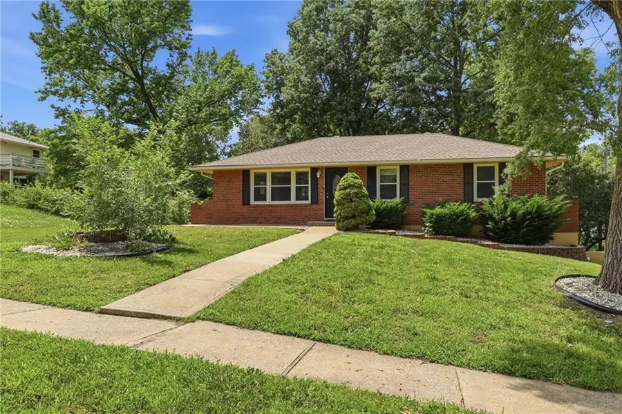 8506 Maple Avenue, Kansas City, MO 64138 - #3