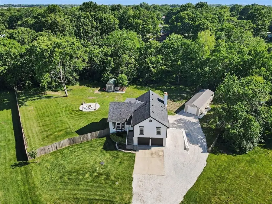 20061 Travis Lane, Stilwell, KS 66085 - #2