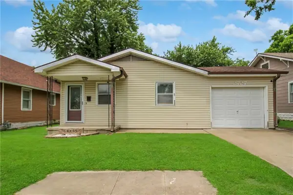 2727 Crawford Avenue, Parsons, KS 67357