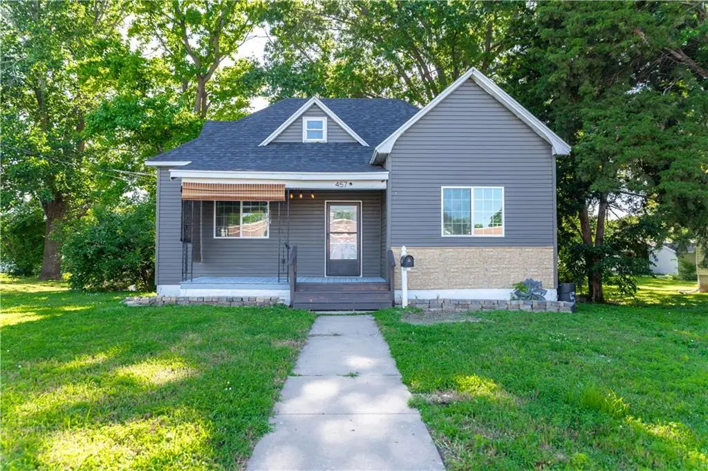 457 S Lyon Avenue, Marshall, MO 65340 - #1