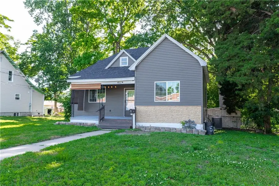 457 S Lyon Avenue, Marshall, MO 65340 - #3