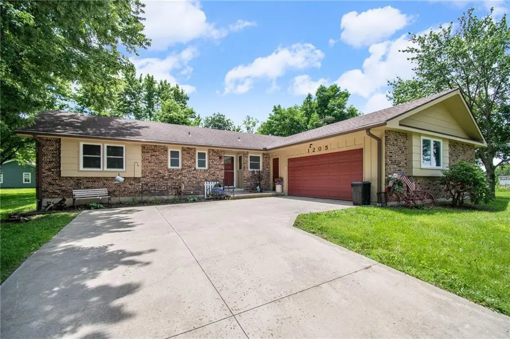 1205 W 5th Terrace, Cameron, MO 64429 - #1