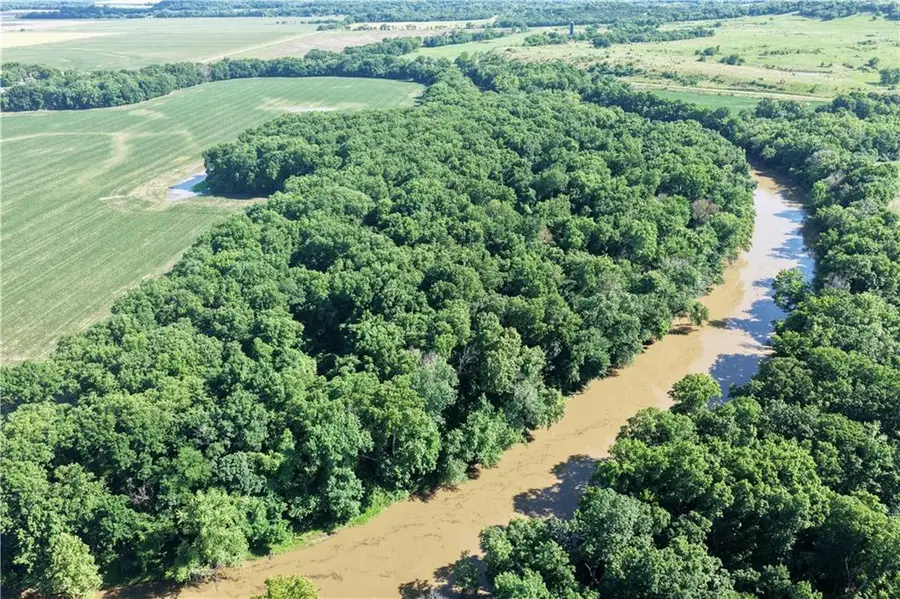 1300 Road Road, Fredonia, KS 66736 - #3