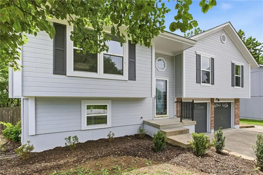 1130 SW Eastman Court, Blue Springs, MO 64015 - #3
