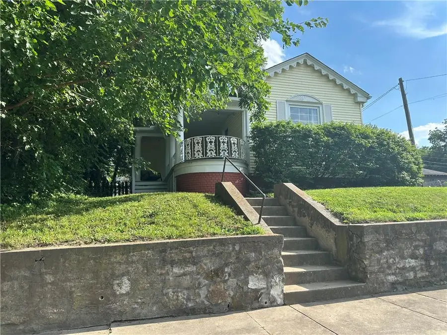 1501 Franklin Avenue, Lexington, MO 64067 - #2