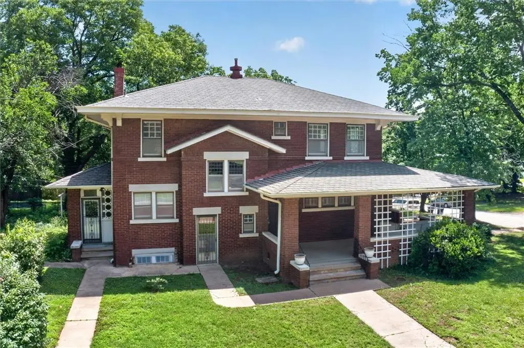400 E Locust Street, Independence, KS 67301 - #1
