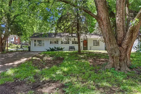 937 W 32nd Terrace, Kansas City, MO 64111