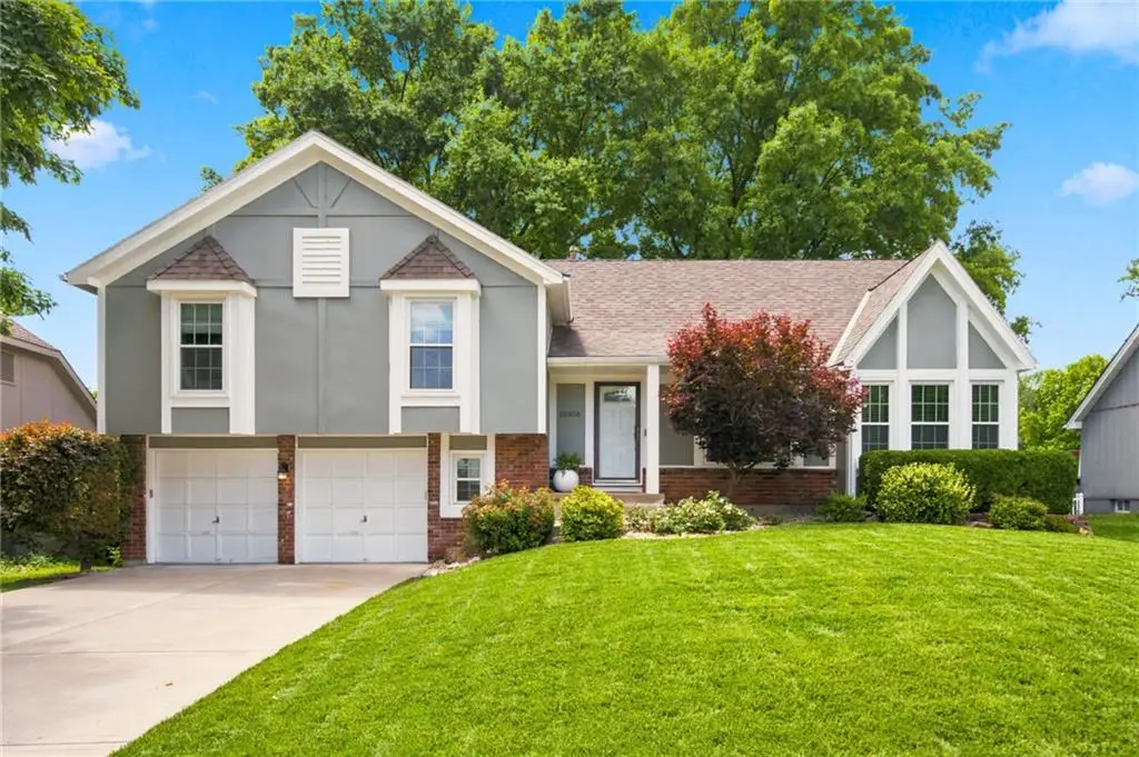 10308 Oakmont Street, Lenexa, KS 66215 - #1