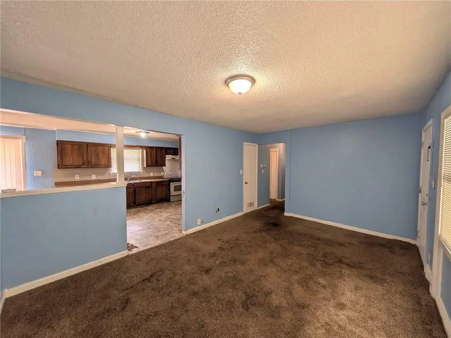 11225 Corrington Avenue, Kansas City, MO 64134 - #2