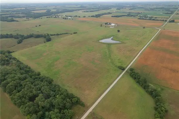 619 N V Highway, Lamar, MO 64759