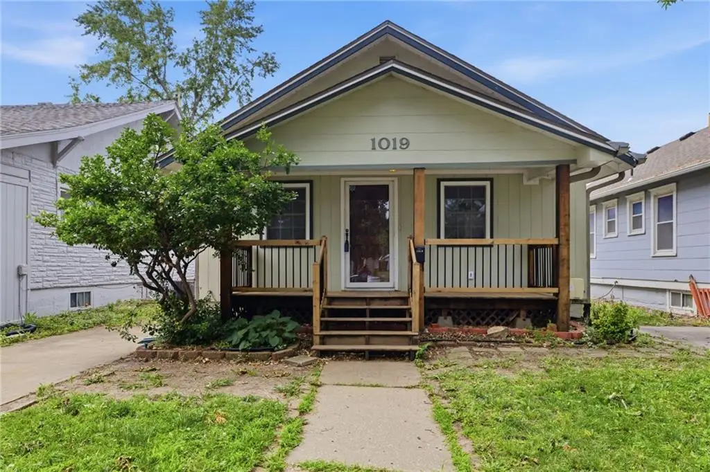 1019 E 21st Avenue, North Kansas City, MO 64116 - #1