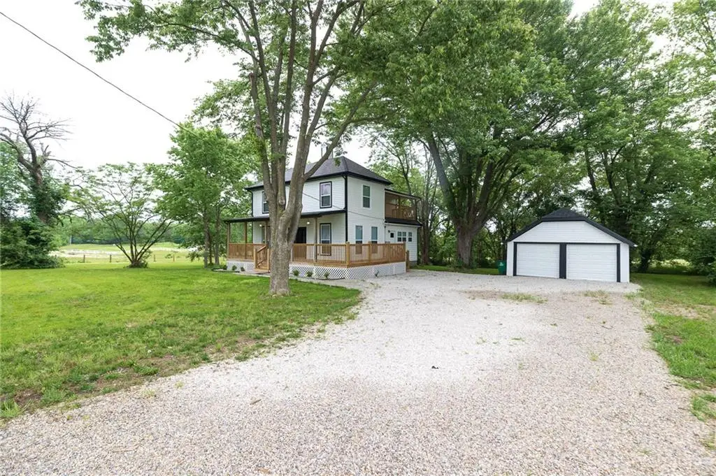 21195 S Woodland Road, Spring Hill, KS 66083 - #1