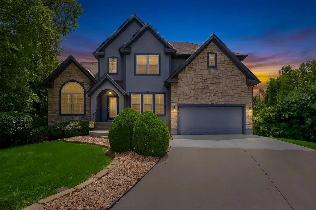 6052 Brownridge Street, Shawnee, KS 66218 - #1