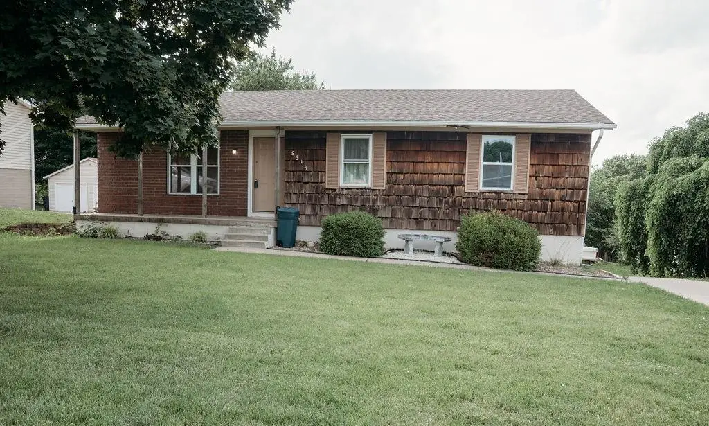5314 S 16th Terrace, Saint Joseph, MO 64504 - #1