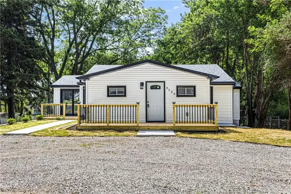 3126 S 29th Street, St Joseph, MO 64503